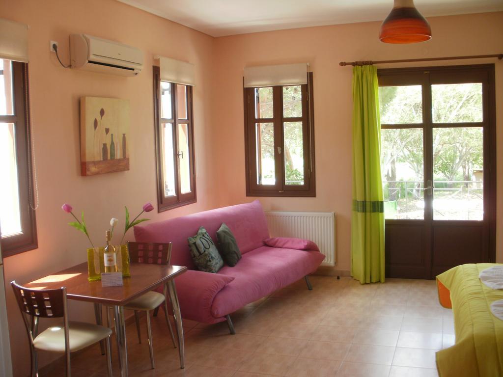 Gaea Gardens Studios & Villas Pétra Kültér fotó