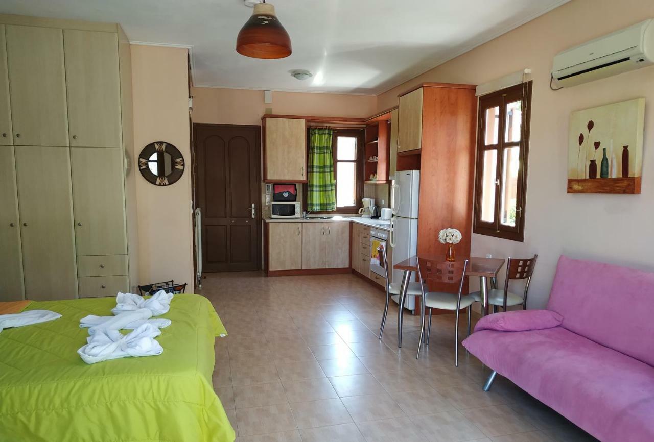 Gaea Gardens Studios & Villas Pétra Kültér fotó